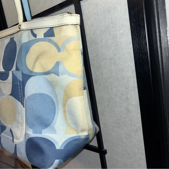 Coach Scarf Print tote purse vintage - Picture 5 of 14